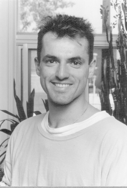 Photo de Massimo Agostinelli à l'âge de 27 ans, vers 1987. / Photo of Massimo Agostinelli age 27, Circa 1987.